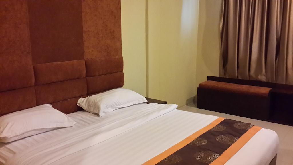 Nagoya One Hotel Room photo